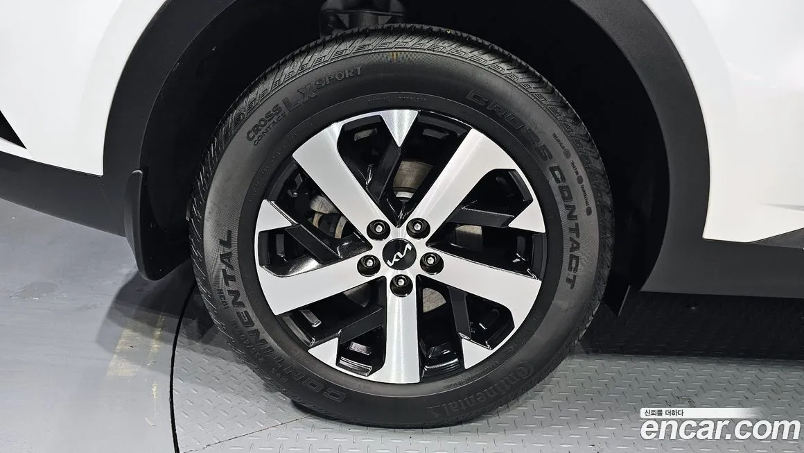 Kia Sorento — фото 7
