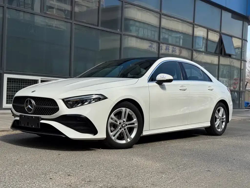 Mercedes-Benz A-Class — фото 1