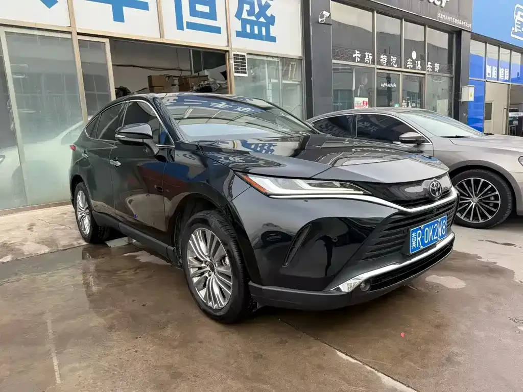 Toyota Harrier 2021 из CN, фото 2