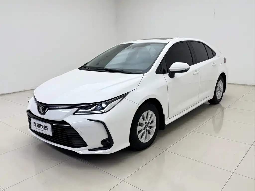 Toyota Corolla — фото 1