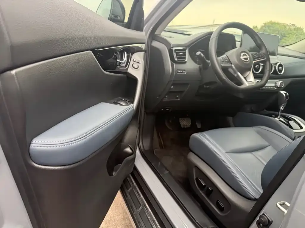 Nissan X-Trail 2025 из CN, фото 2