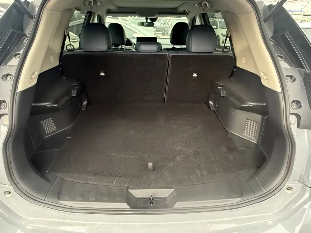 Nissan X-Trail 2025 из CN, фото 4
