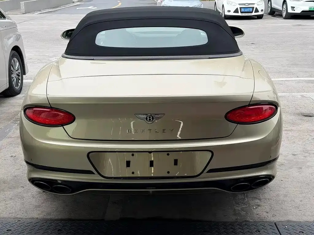 Bentley Continental 2022 из CN, фото 4
