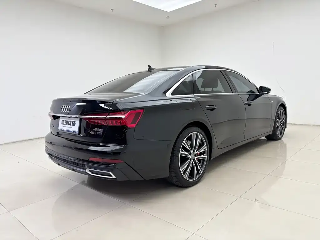 Audi A6L 2022 из CN, фото 3