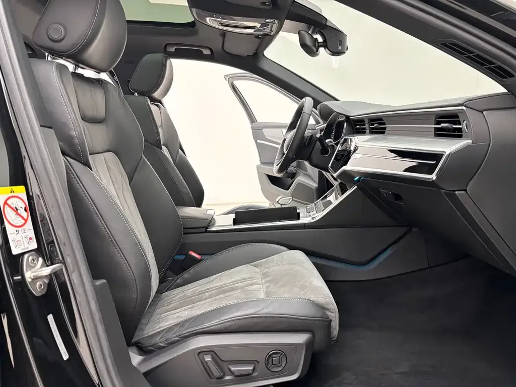 Audi A6L 2022 из CN, фото 10