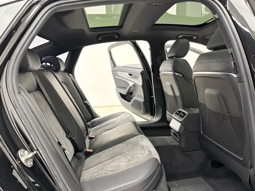 Audi A6L 2022 из CN, фото 7