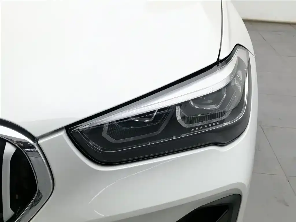 BMW X1 2021 из CN, фото 3