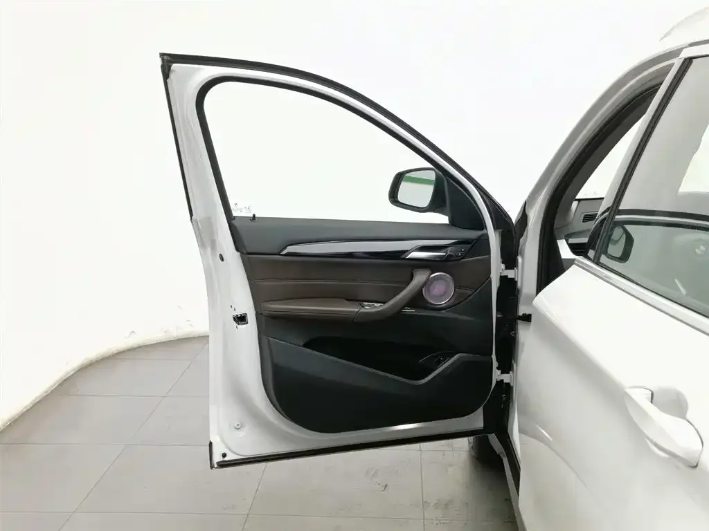 BMW X1 2021 из CN, фото 2