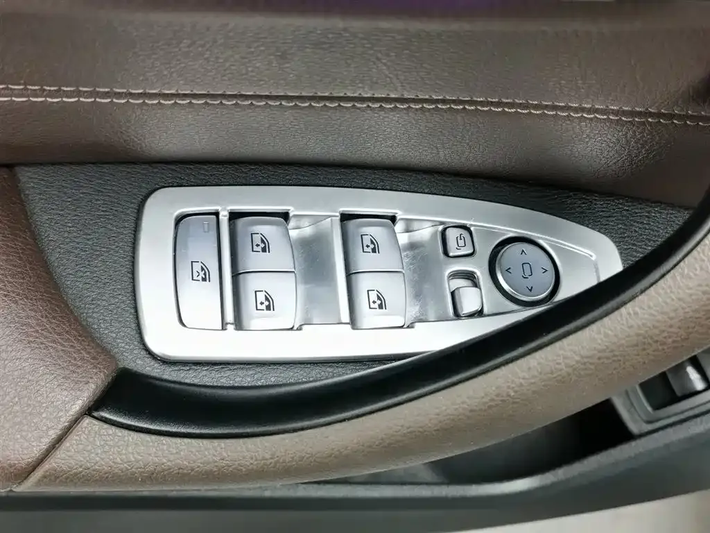 BMW X1 2021 из CN, фото 4