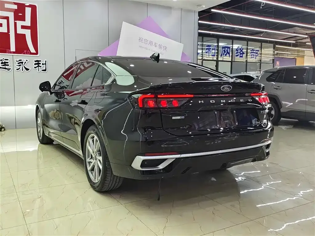 Ford Mondeo 2023 из CN, фото 4