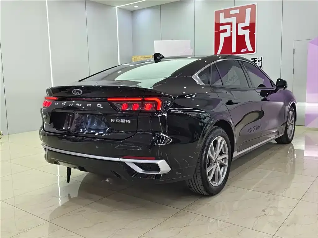 Ford Mondeo 2023 из CN, фото 9