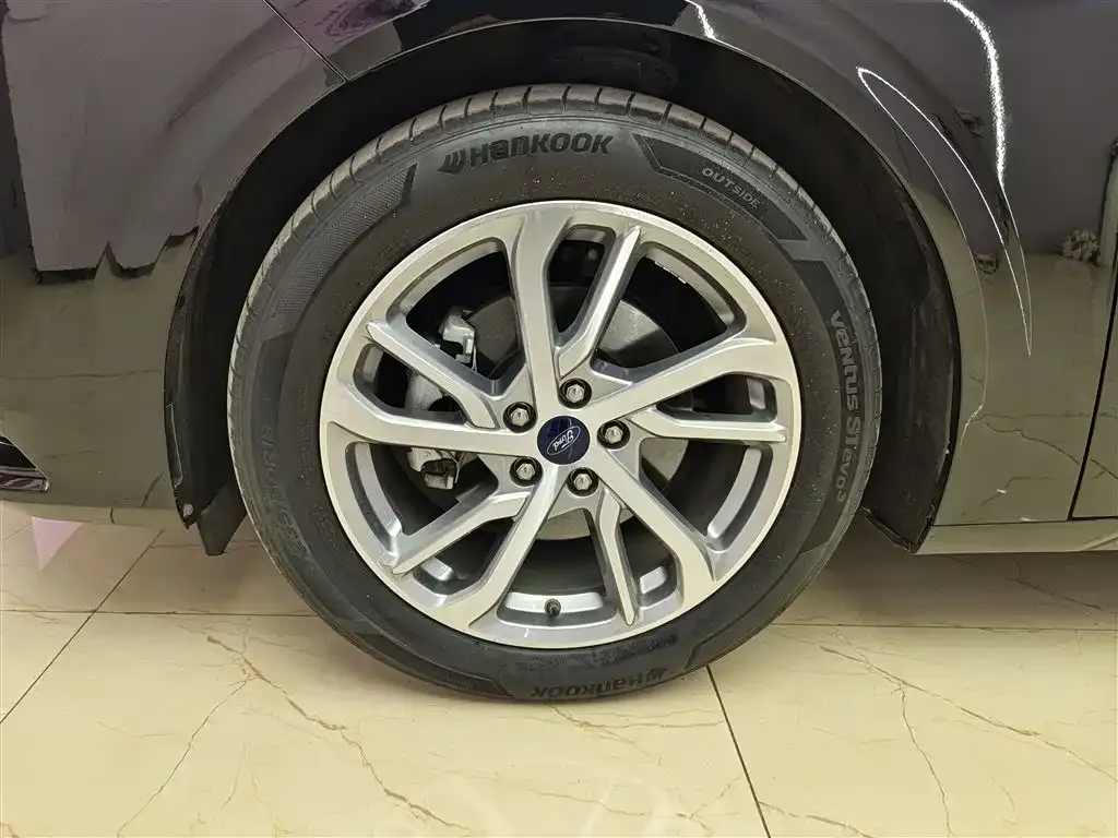 Ford Mondeo 2023 из CN, фото 7