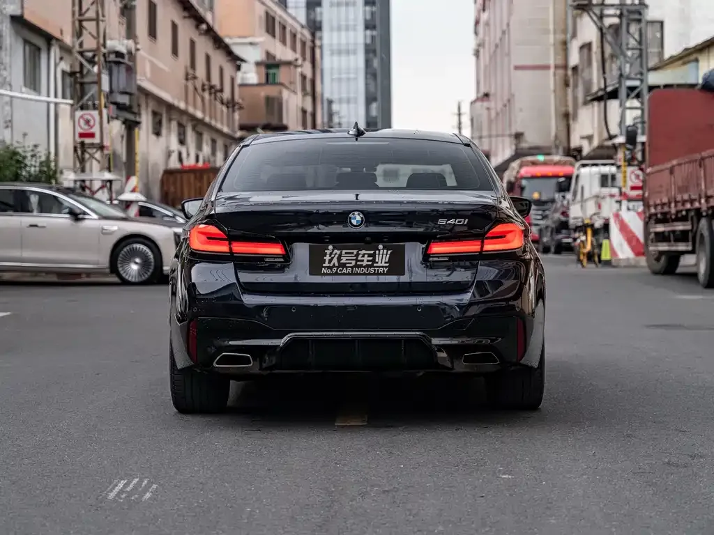 BMW 5 Series (Import) 2023 из CN, фото 6