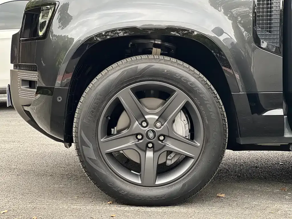 Land Rover Defender 2023 из CN, фото 2