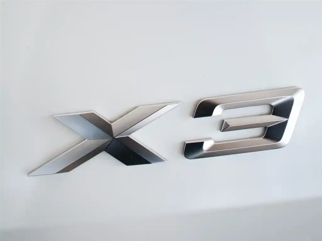 BMW X3 — фото 9