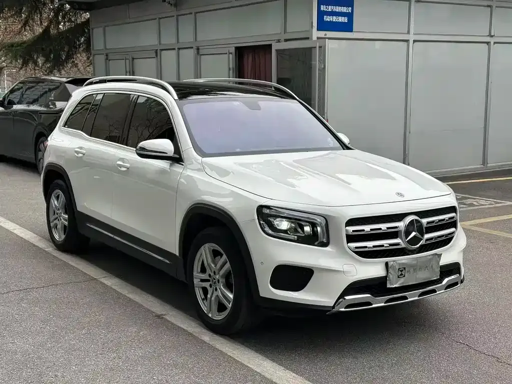 Mercedes-Benz GLB — фото 3
