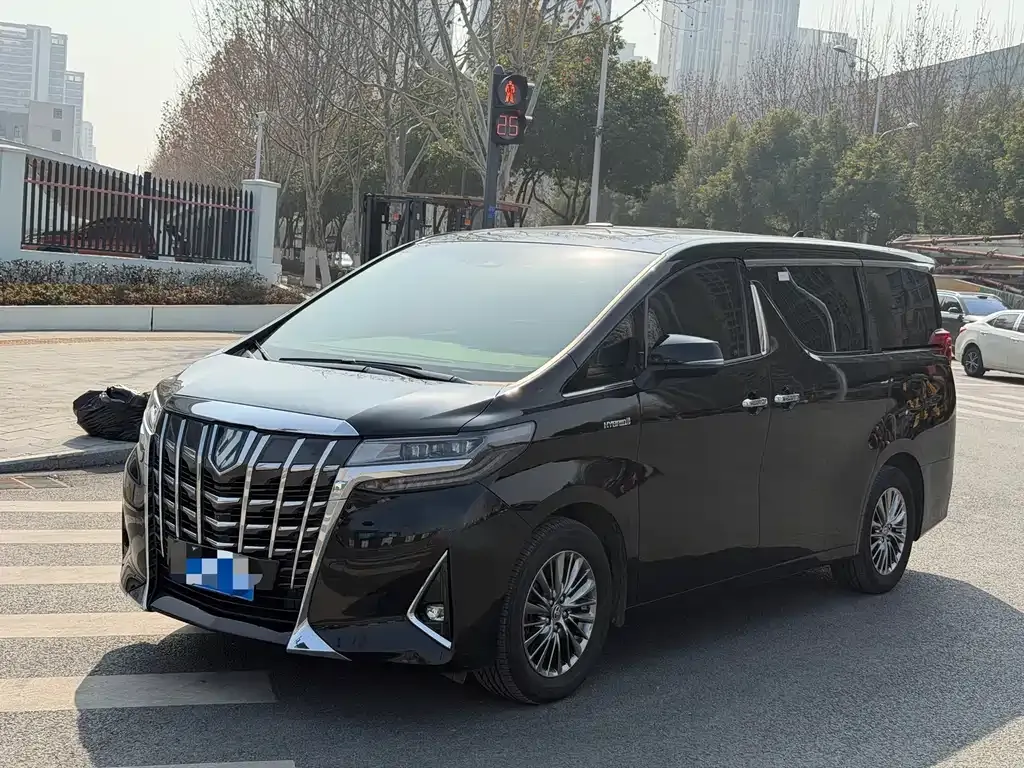 Toyota Alphard 2021 из CN, фото 1