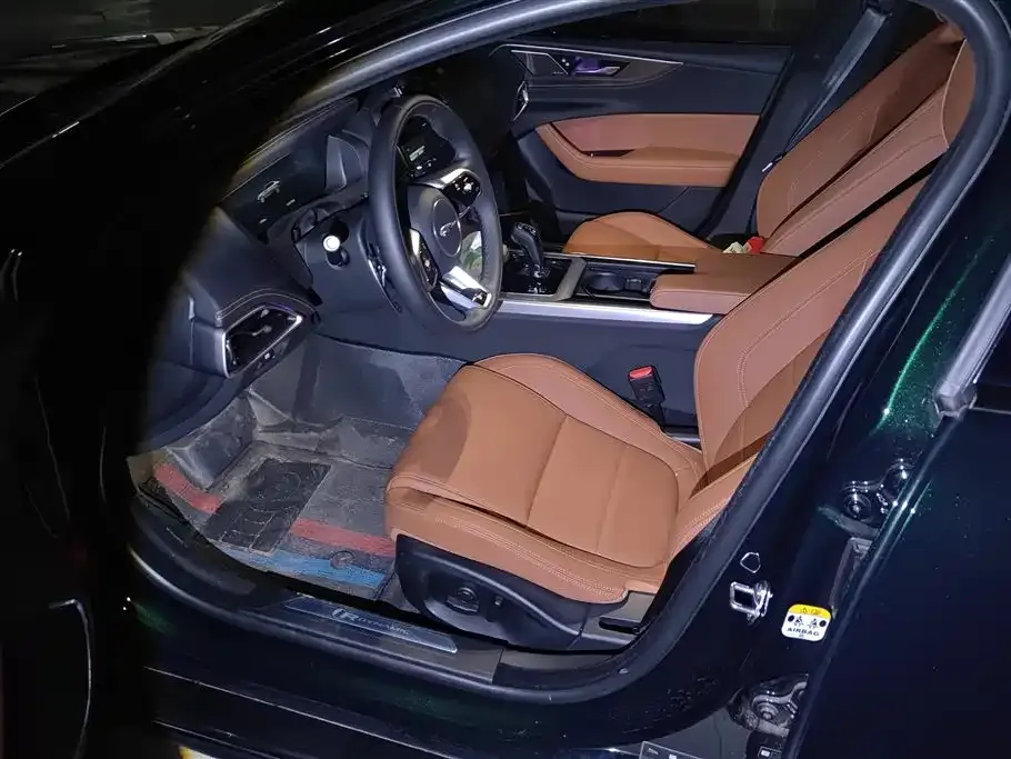 Jaguar XEL 2025 из CN, фото 9