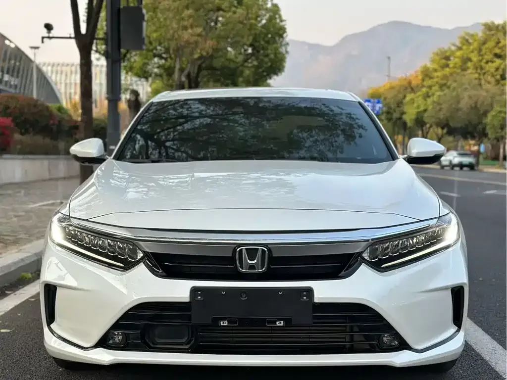 Honda Inspire — фото 2