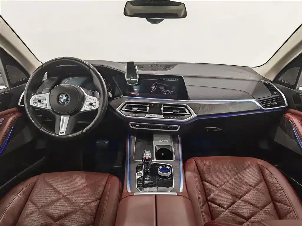 BMW X5 — фото 10