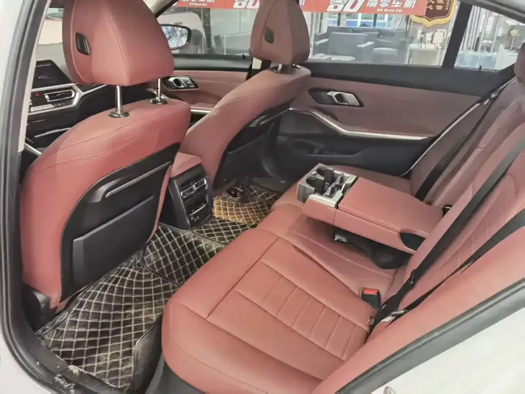 BMW 3 Series 2021 из CN, фото 4