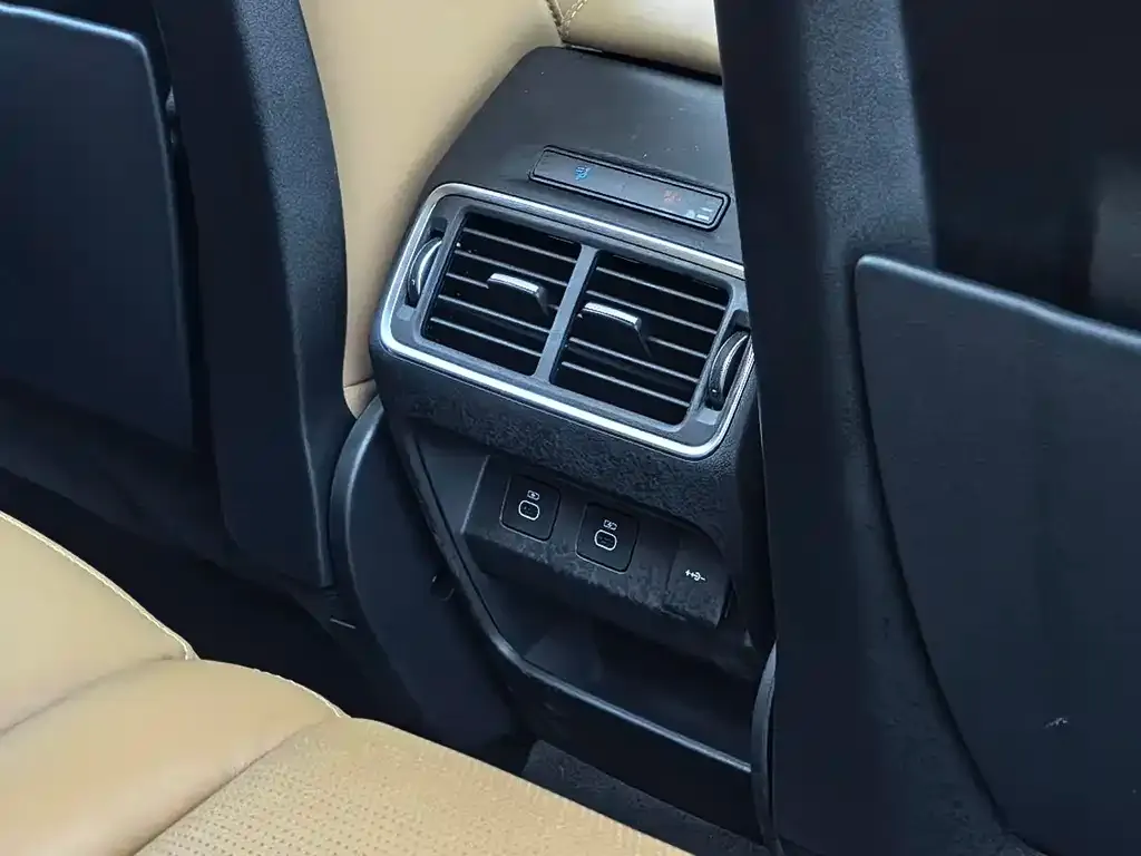 Land Rover Discovery Sport 2024 из CN, фото 2