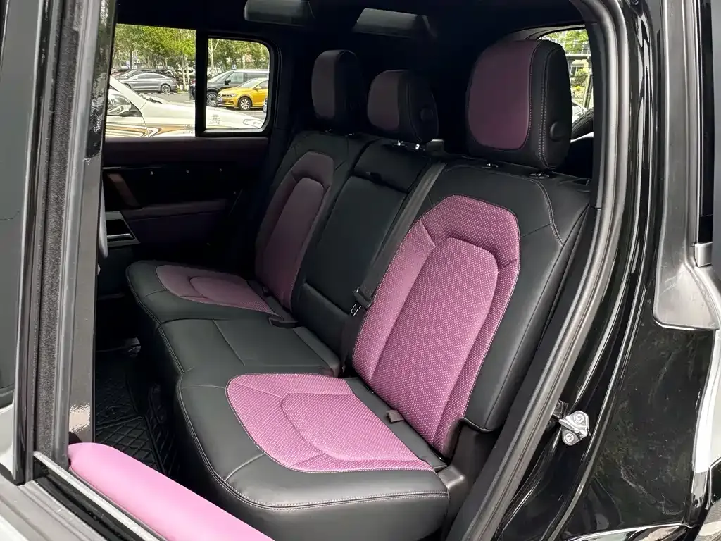 Land Rover Defender 2024 из CN, фото 5