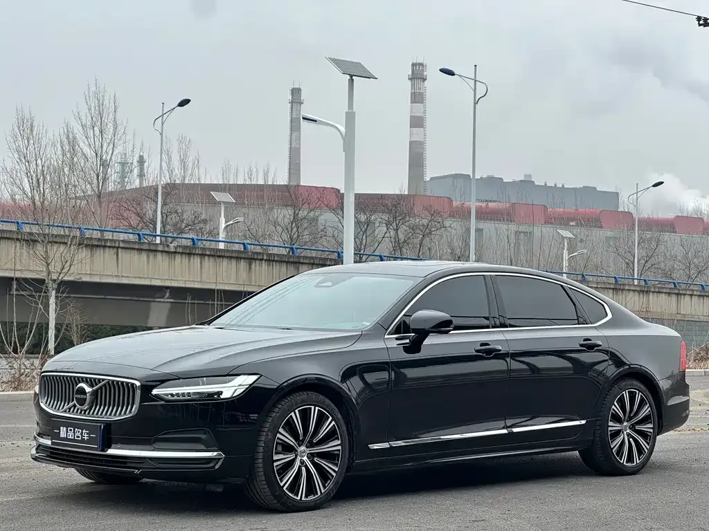 Volvo S90 2024 из CN, фото 1