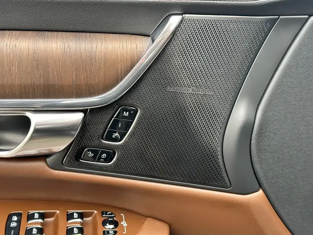 Volvo S90 2024 из CN, фото 9
