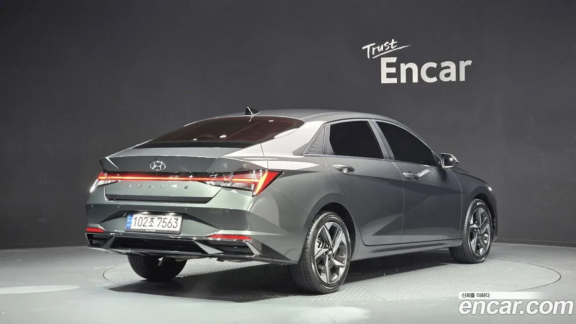 Hyundai AVANTE — фото 2