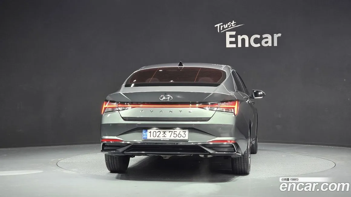 Hyundai AVANTE — фото 3
