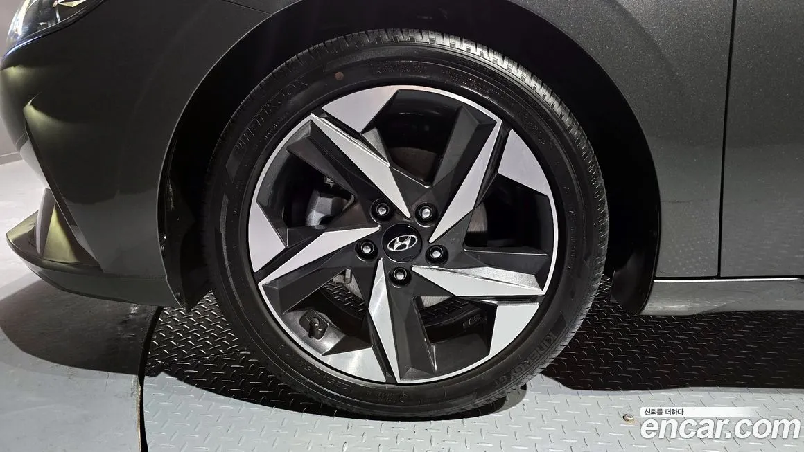 Hyundai AVANTE — фото 5