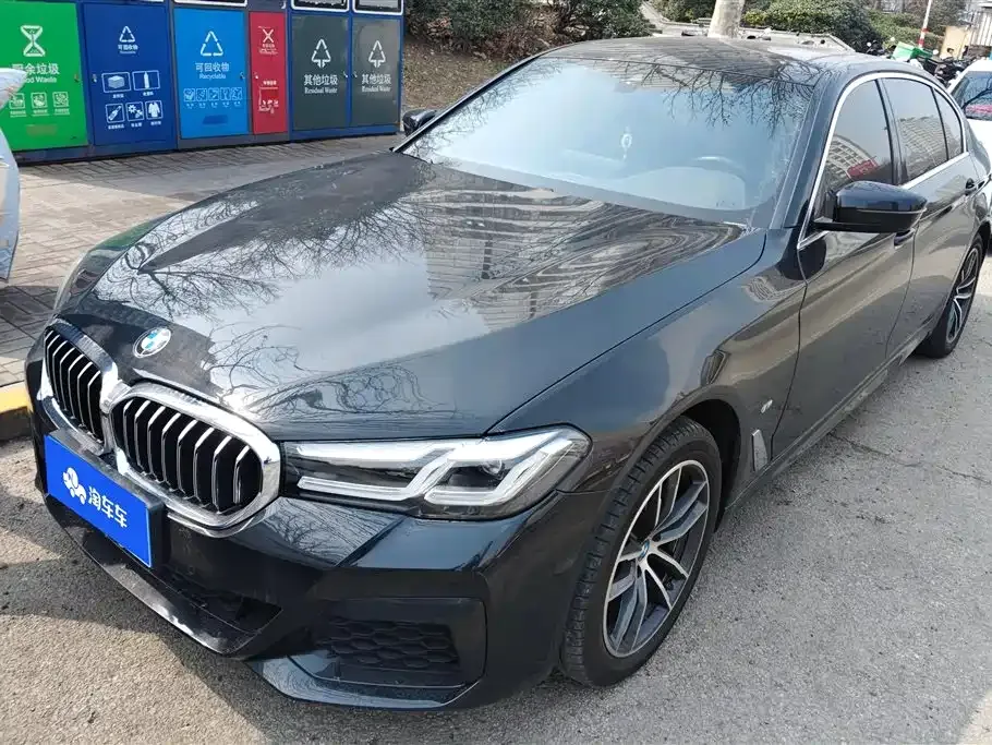 BMW 5 Series — фото 1