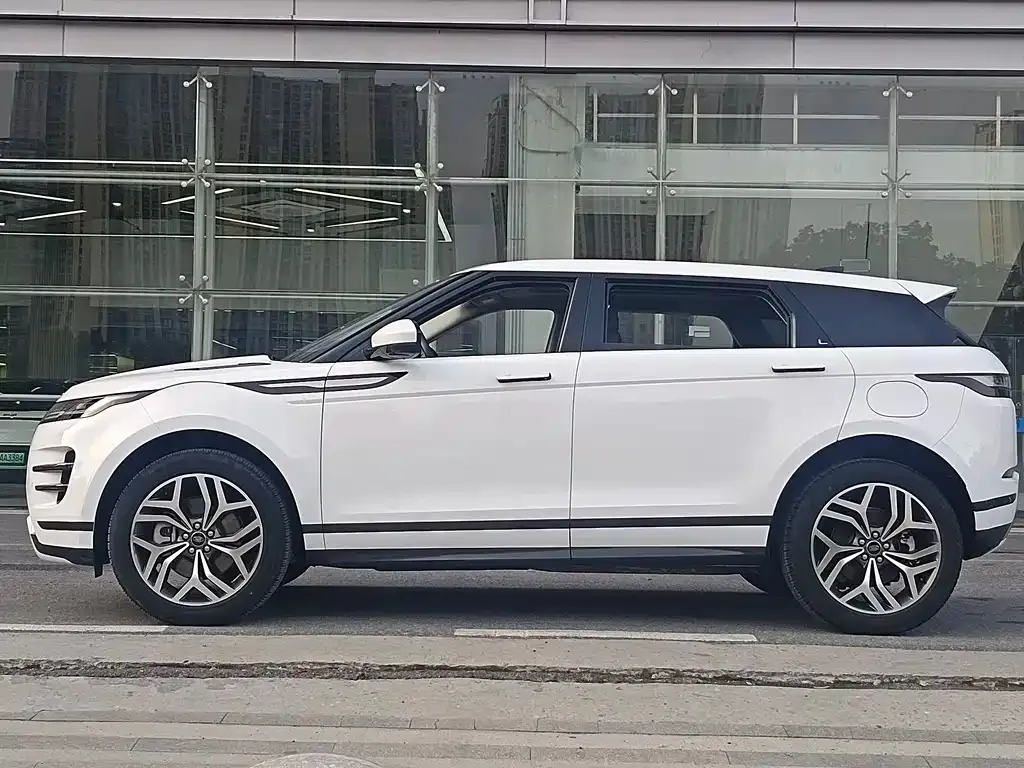 Land Rover Evoque PHEV 2022 из CN, фото 4