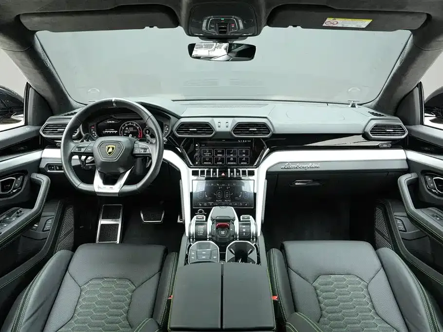 Lamborghini Urus 2024 из CN, фото 8