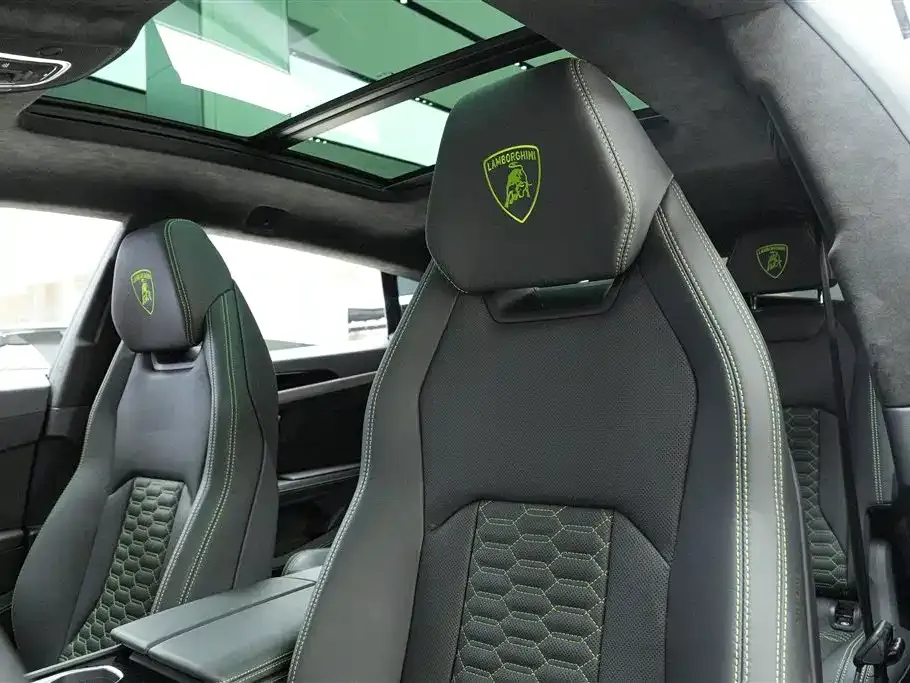 Lamborghini Urus 2024 из CN, фото 6