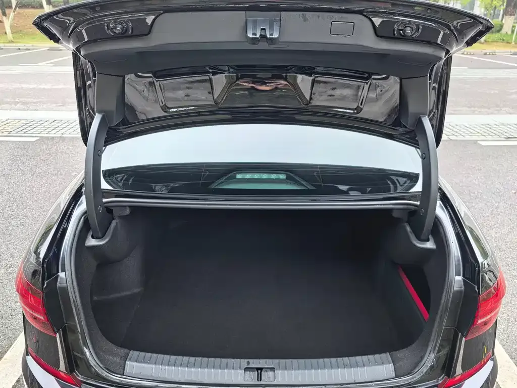 Volkswagen Passat — фото 5