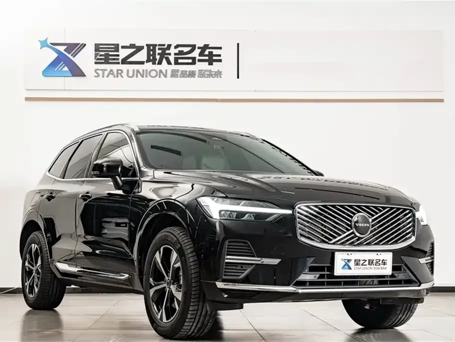 Volvo XC60 — фото 6
