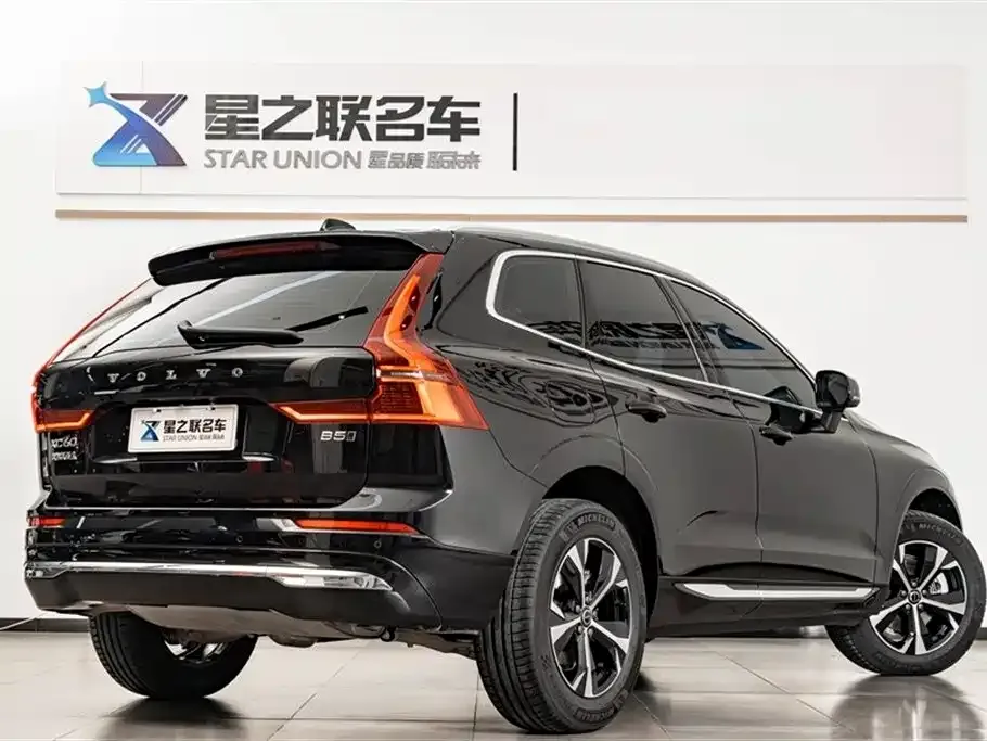 Volvo XC60 — фото 3