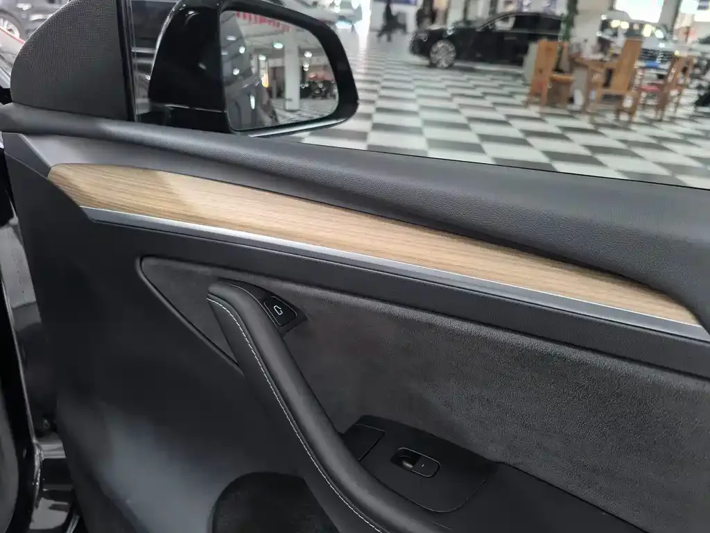 Tesla Model Y 2023 из CN, фото 8