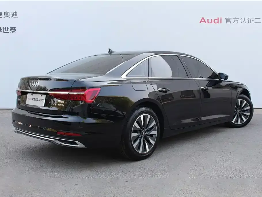 Audi A6L — фото 9