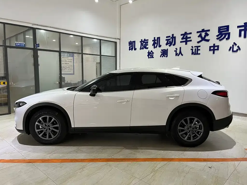 Mazda CX-4 2023 из CN, фото 4