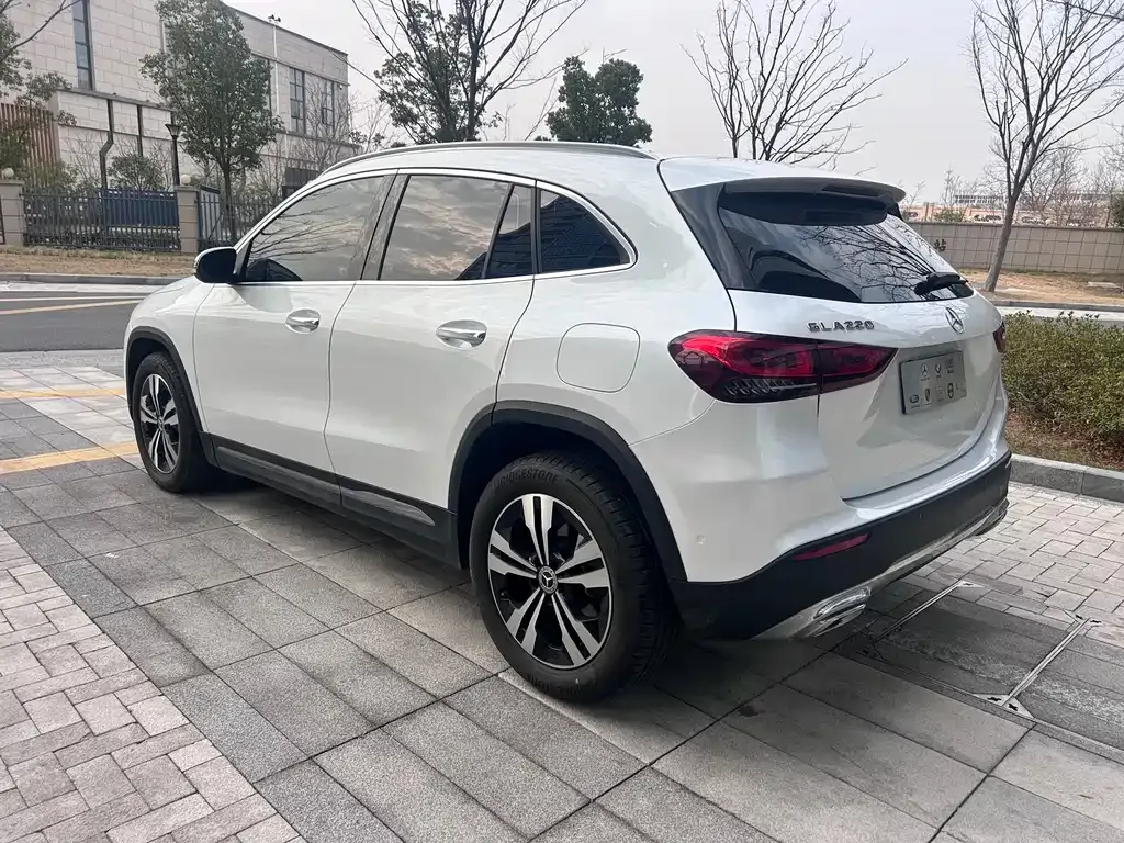 Mercedes-Benz GLA 2023 из CN, фото 9