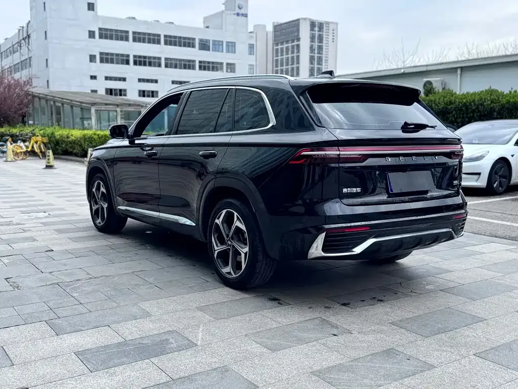 Geely Xingyue L — фото 4
