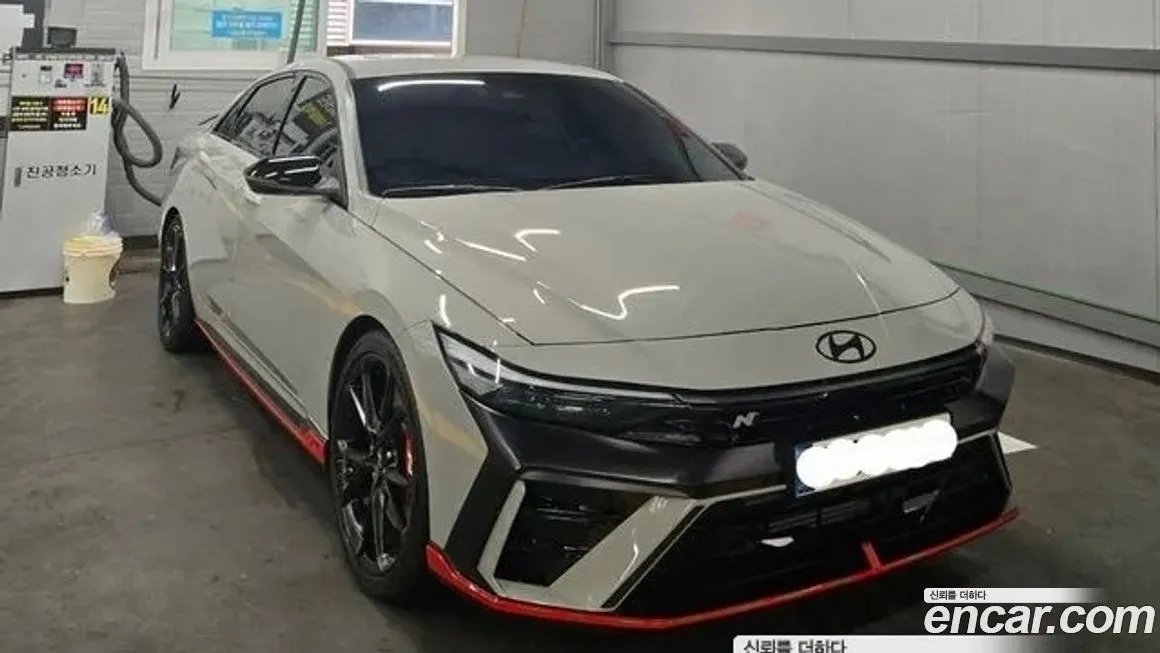 Hyundai AVANTE — фото 1