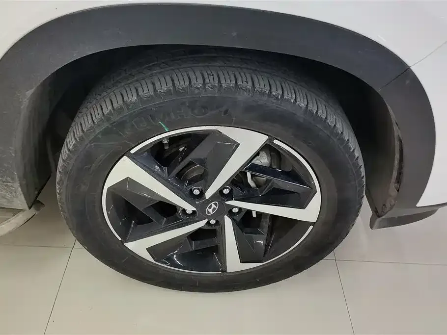 Hyundai ix35 — фото 10