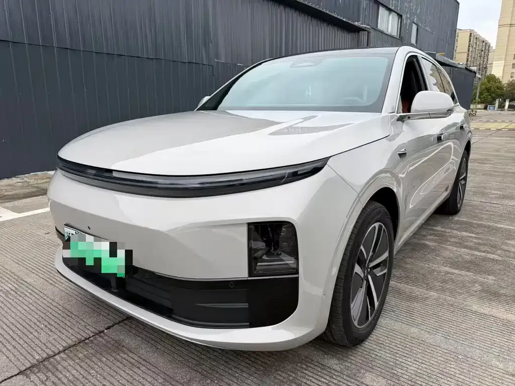 Li Auto L6