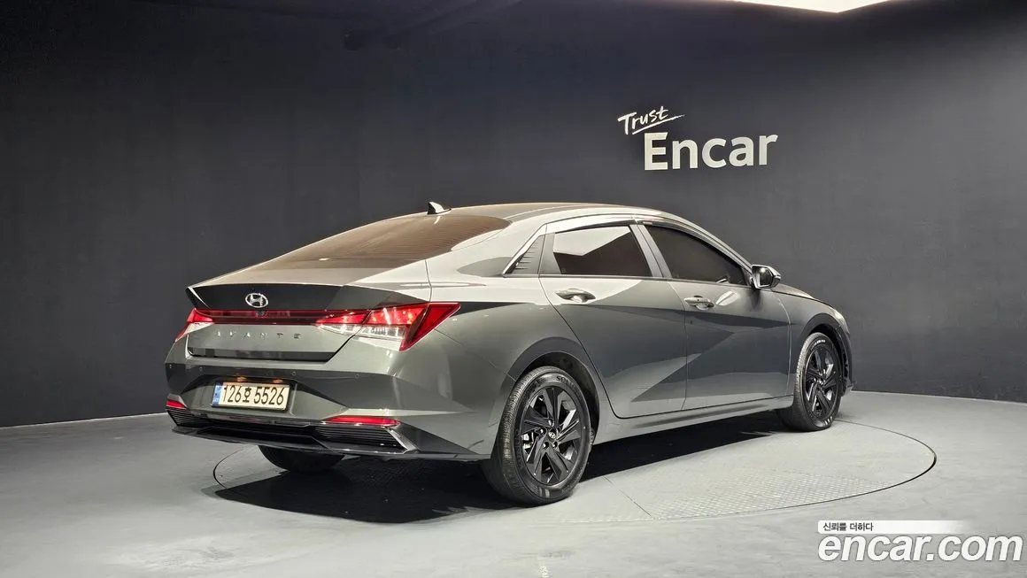 Hyundai AVANTE — фото 8