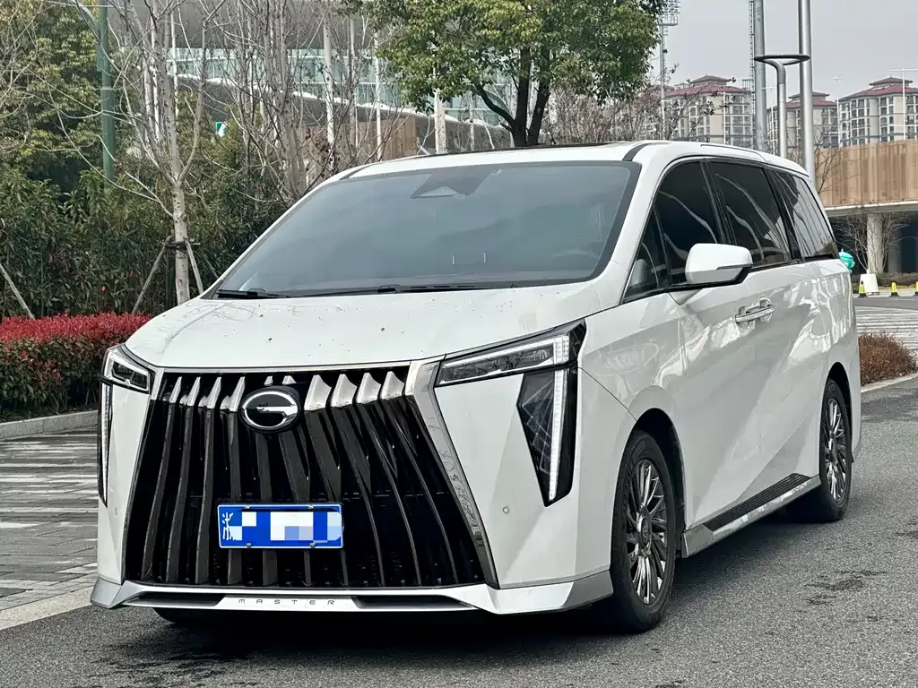 GAC Motor Trumpchi M8 — фото 1