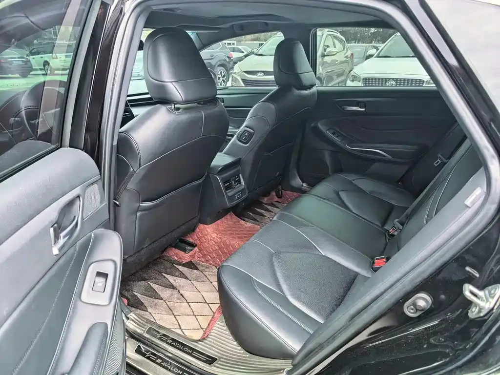 Toyota Avalon 2022 из CN, фото 10